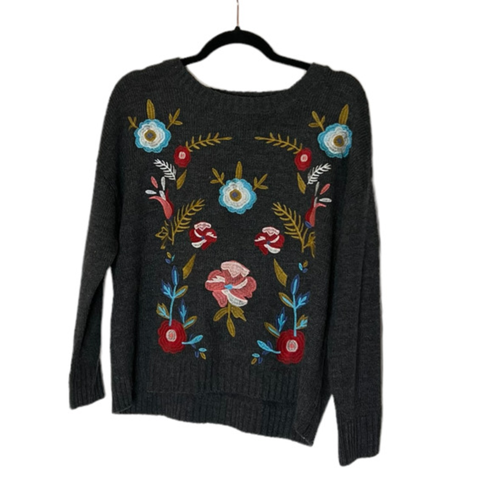 Ultra Flirt‎ Gray Sweater with Floral Embroidery Size Large